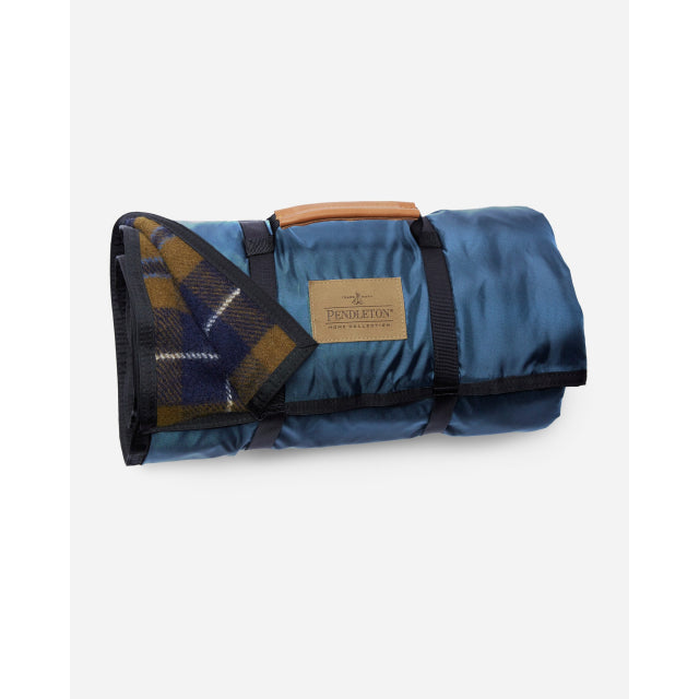 Pendleton, Nylon Backed Roll-Up Blanket